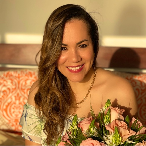 Meet your Posher, Karla - Picture 1 of 1